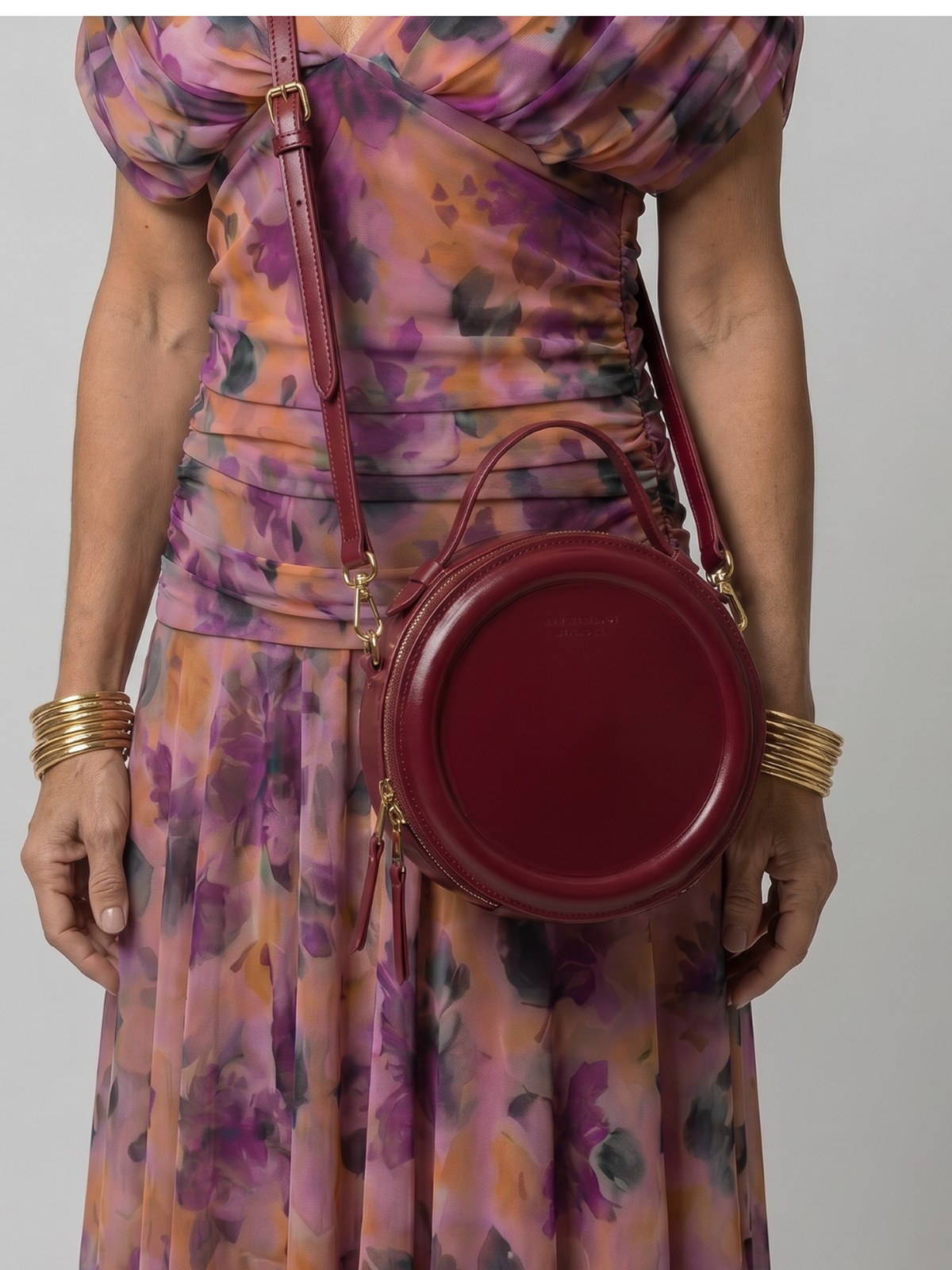Oriana | Round crossbody bag with zip