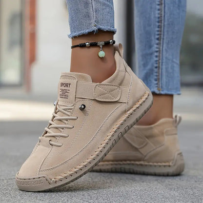Novira | Cushioned wide-fit sneakers